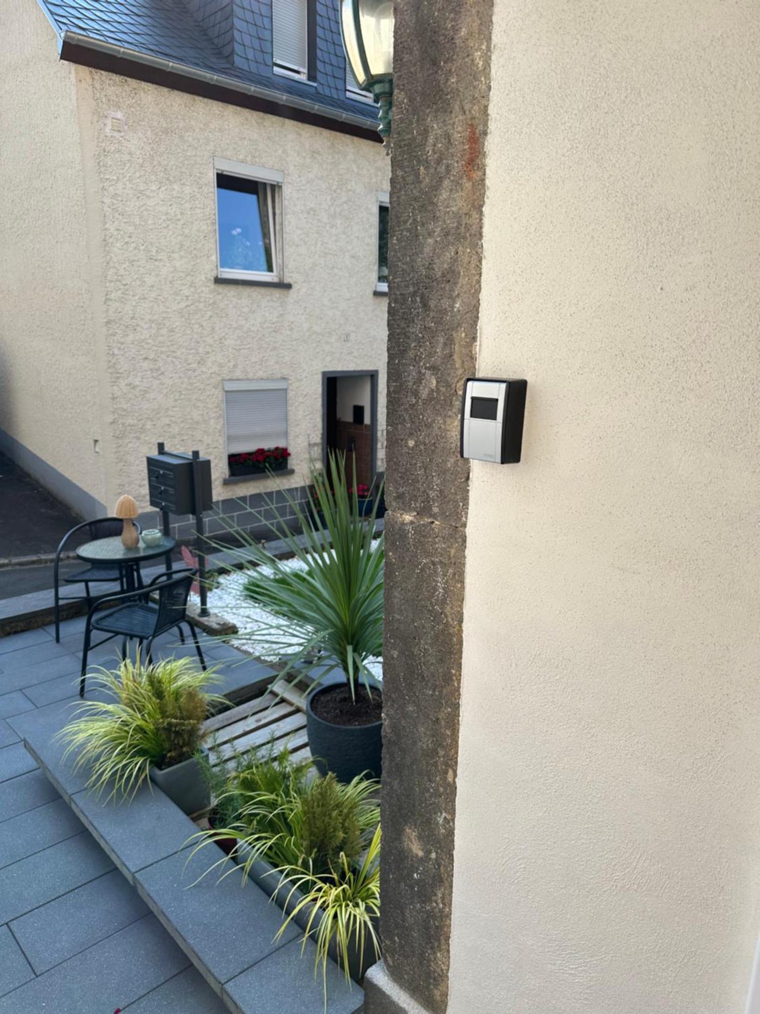 Ada&Cris Apartament Klotten Exterior photo